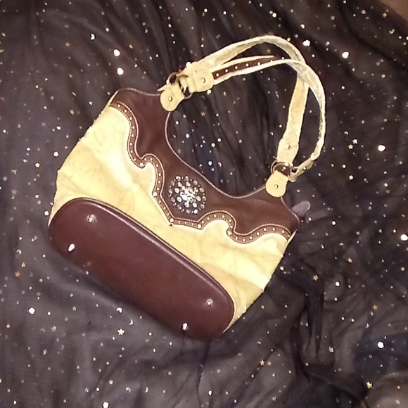 Purse - Picture 2 of 4